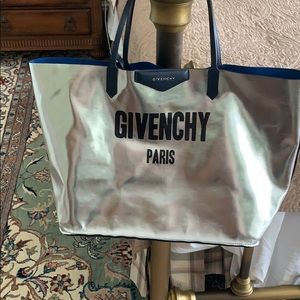 COPY - Givenchy antinoga large new with tag